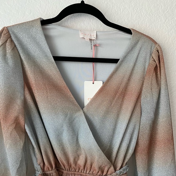 NWOT Entro Long Sleeve Sparkly Dress with Tie Size Small. Fully Lined. - Picture 3 of 8